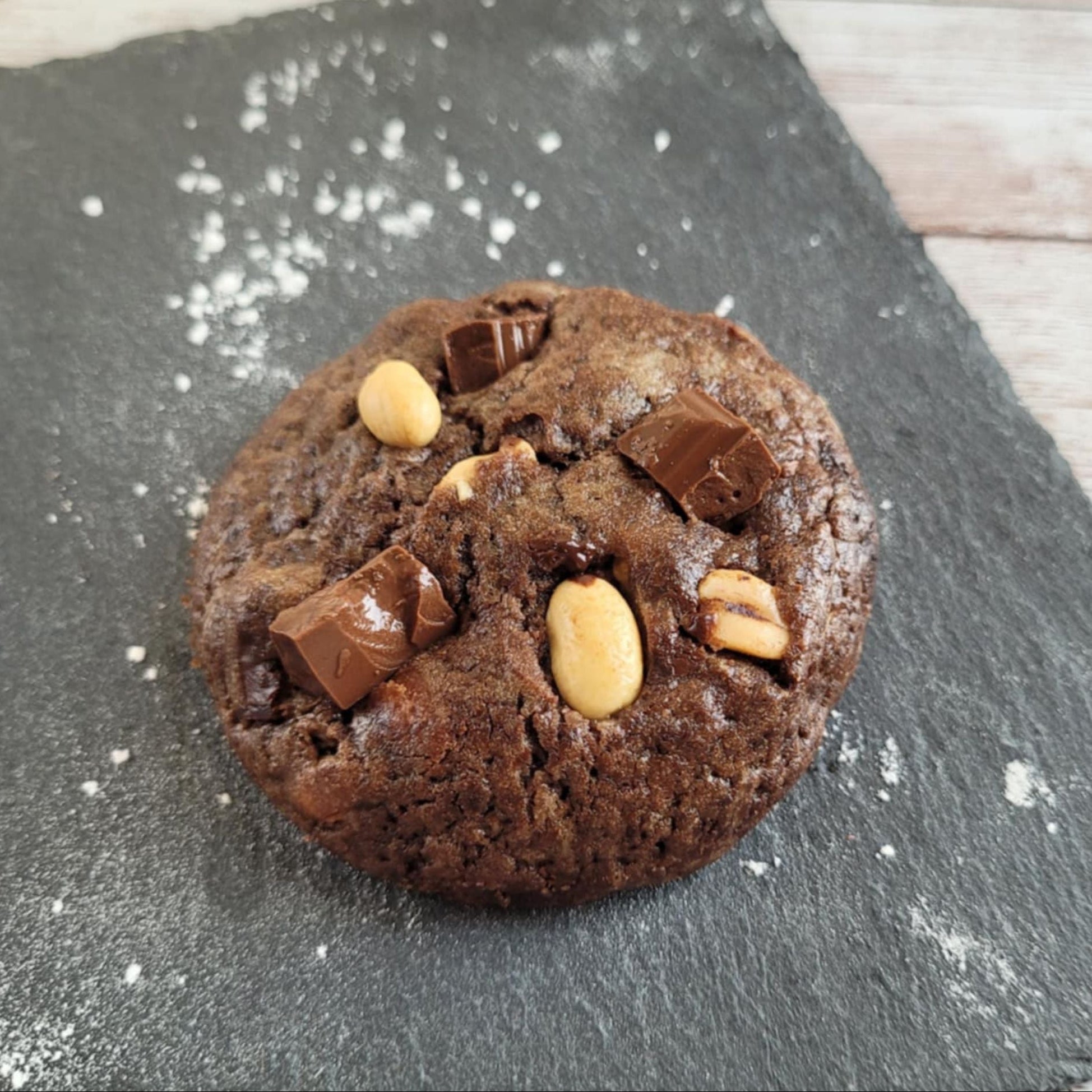 Cookie lion / éclats de chocolat caramel et cacahuétes La Cookerie - Les meilleurs cookies zodiaks de votre vie
